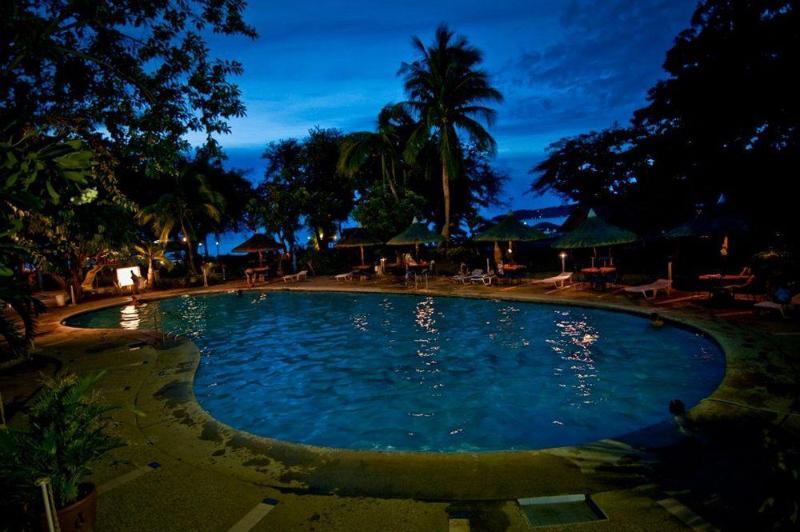 Matabungkay Beach Hotel Batangas Exterior photo